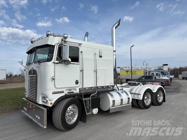 Kenworth K100 Kabíny a interiér