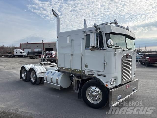 Kenworth K100 Kabíny a interiér