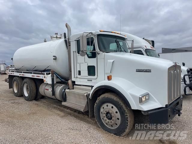 Kenworth T-800 Kombinované/Čerpacie cisterny