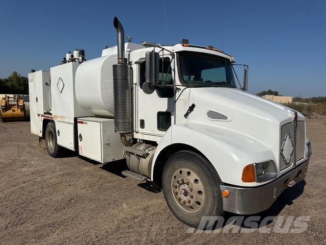 Kenworth T300 Cisternové nákladné vozidlá