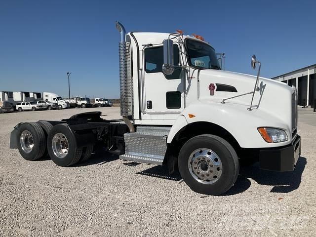 Kenworth T440 Ťahače