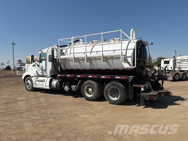Kenworth T660 Kombinované/Čerpacie cisterny