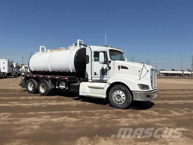 Kenworth T660 Kombinované/Čerpacie cisterny