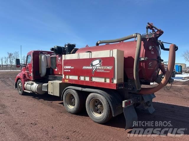 Kenworth T680 Pásové rýpadlá