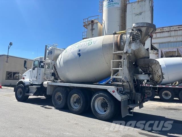 Kenworth T800 Ďalšie nákladné vozidlá