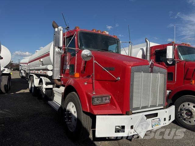 Kenworth T800 Cisternové nákladné vozidlá