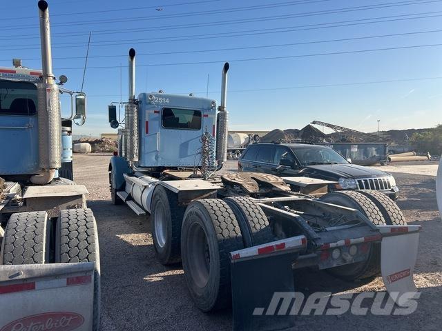 Kenworth W900B Ťahače