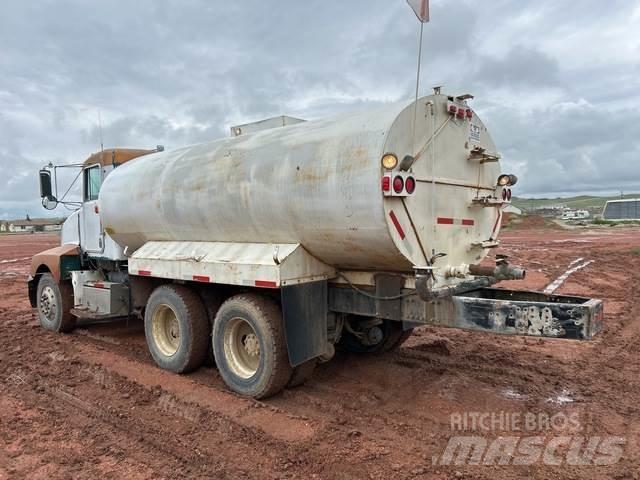 Kenworth W900B Cisterny na vodu