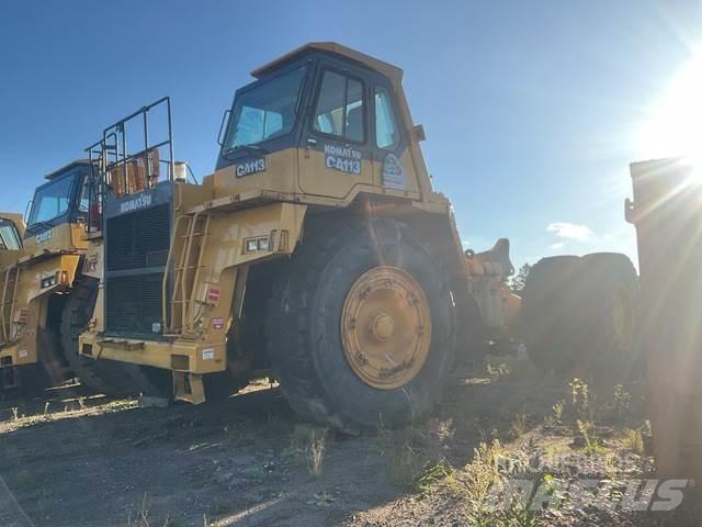 Komatsu 330M Kĺbové nákladné autá