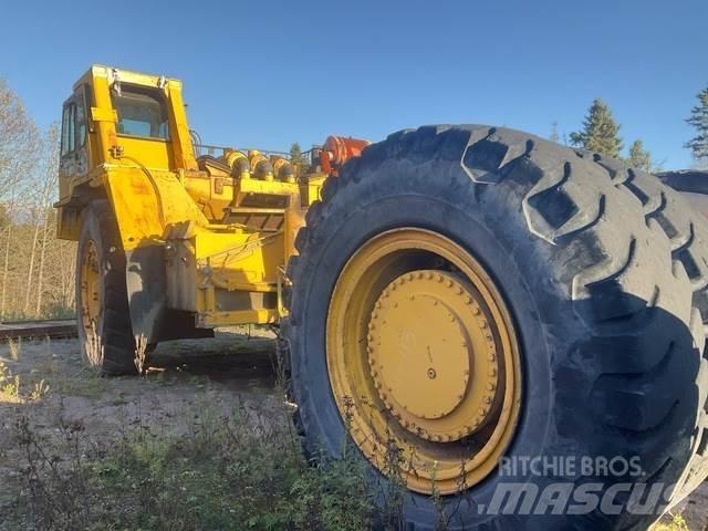 Komatsu 330M Kĺbové nákladné autá