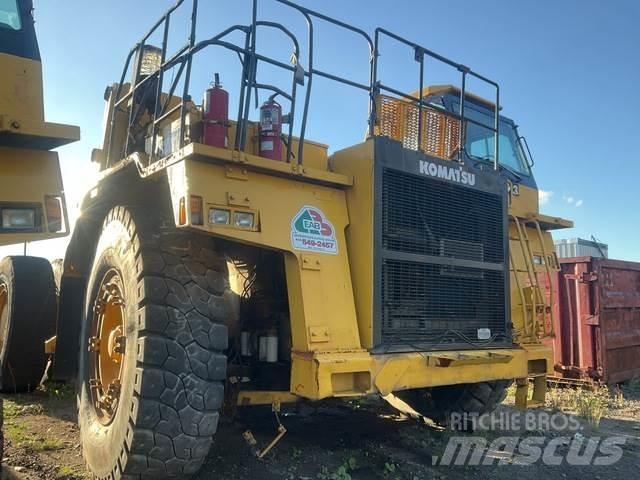 Komatsu 330M Kĺbové nákladné autá