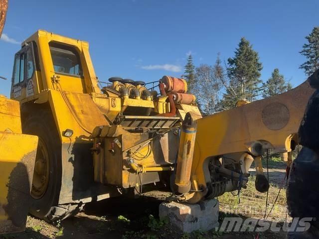 Komatsu 330M Kĺbové nákladné autá
