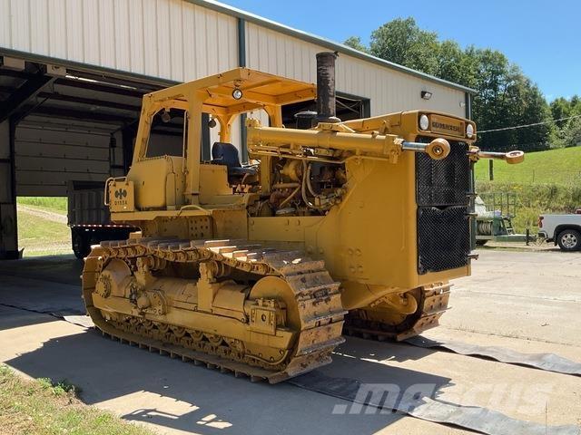 Komatsu D155-A Pásové dozéry