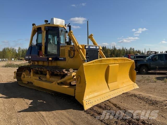 Komatsu D85P Pásové dozéry