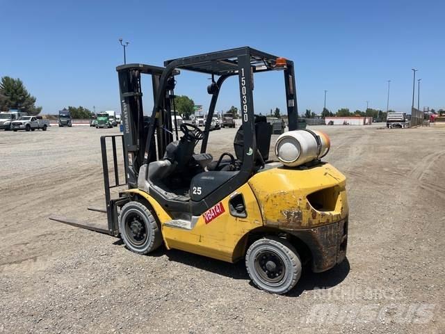 Komatsu FG25T Stavebníctvo - ostatné