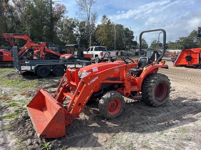 Kubota L3301DT Kompaktné traktory