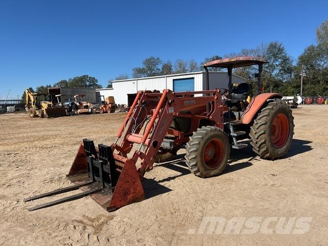 Kubota M105S Traktory