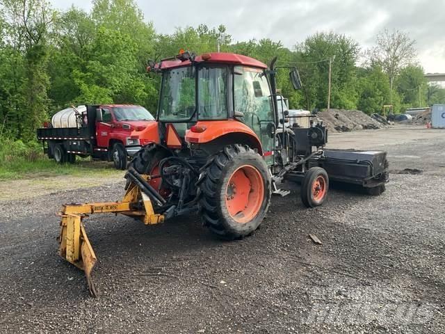 Kubota M5040 Vnútorné zametacie stroje