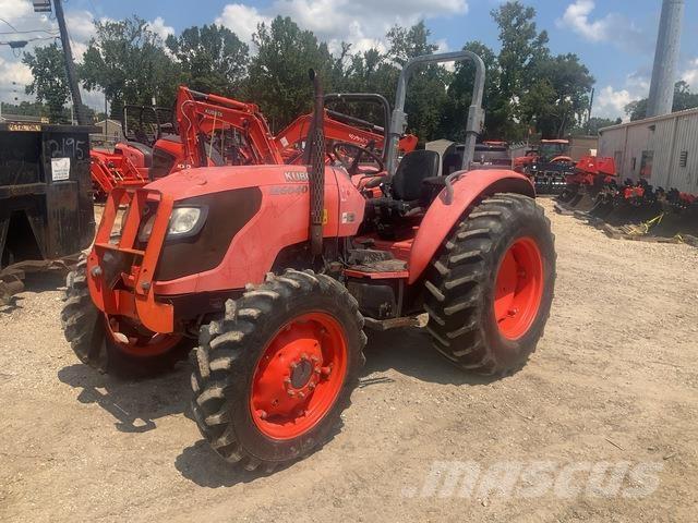 Kubota M6040DT Kompaktné traktory