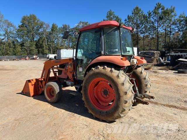 Kubota M7040F Traktory