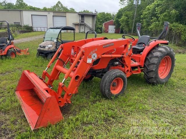 Kubota MX4700F Kompaktné traktory