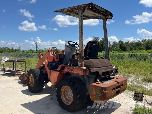Kubota R420 Kolesové nakladače