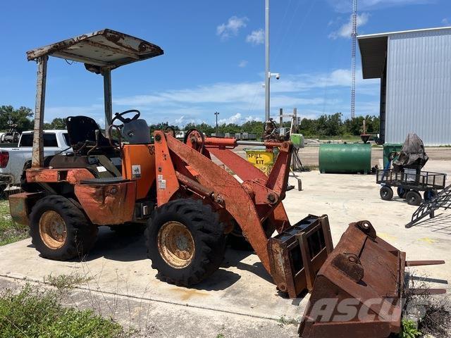 Kubota R420 Kolesové nakladače