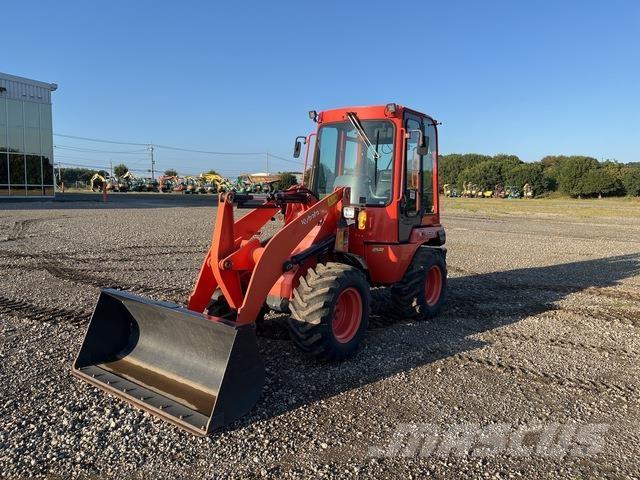 Kubota R530E Kolesové nakladače
