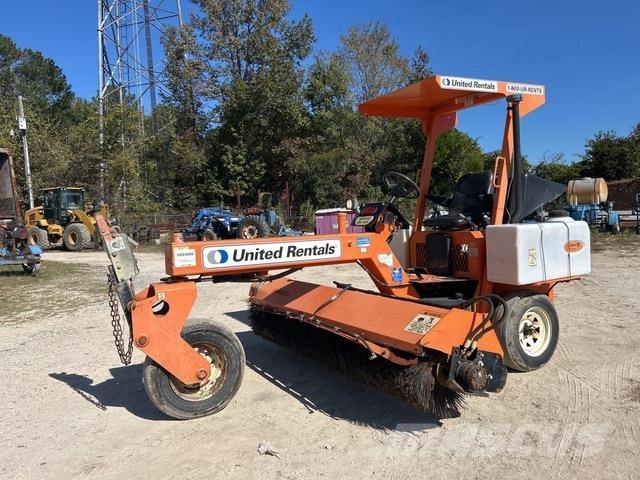 Lay-Mor SM 300 Vnútorné zametacie stroje