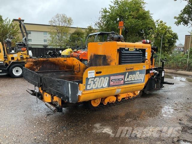 LeeBoy 5300 Finišéry