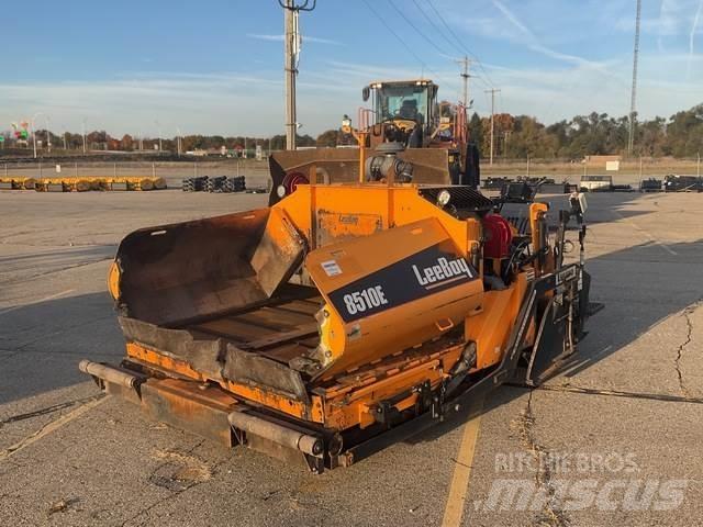 LeeBoy 8510E Finišéry