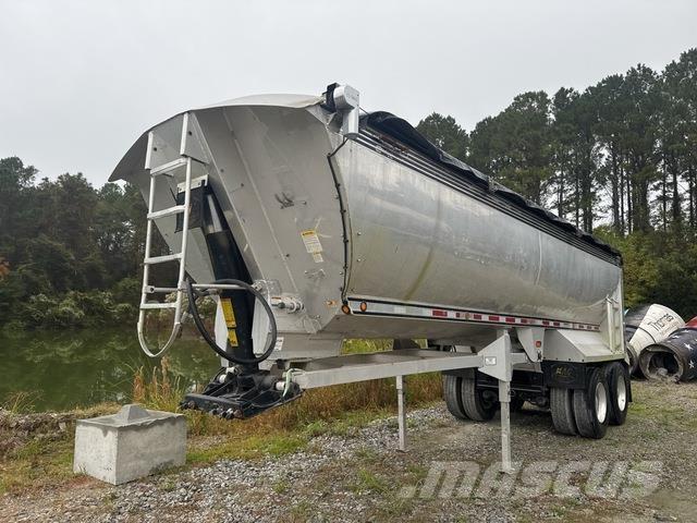 MAC  Vyklápacie prívesy