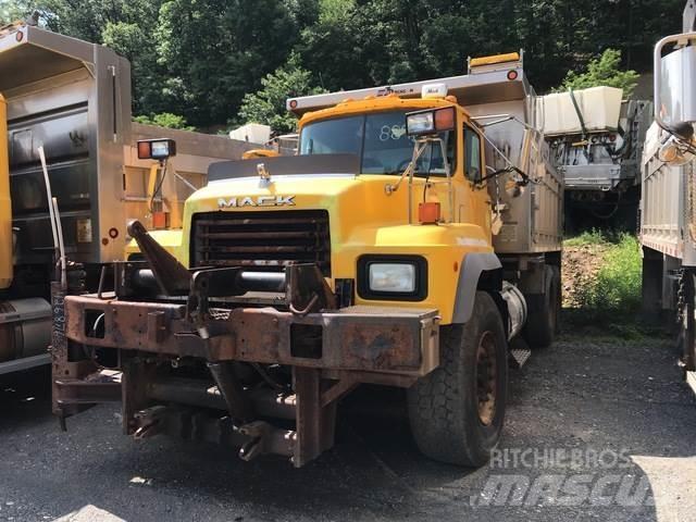 Mack 600 Snežné pluhy, predné snežné radlice