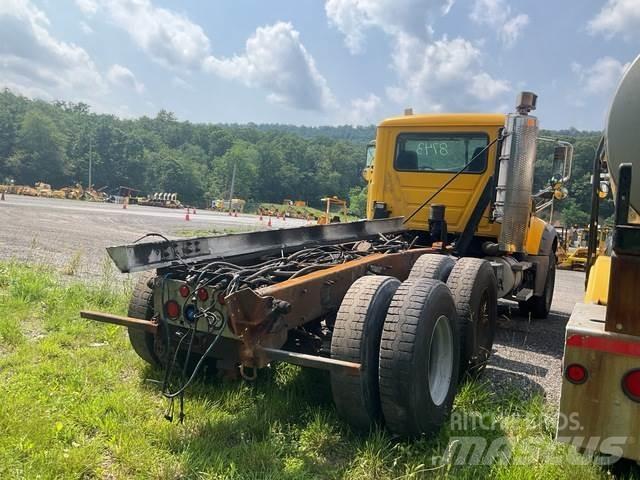 Mack 700 Snežné pluhy, predné snežné radlice