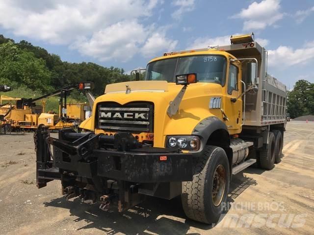 Mack 700 Snežné pluhy, predné snežné radlice