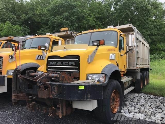 Mack 700 Snežné pluhy, predné snežné radlice