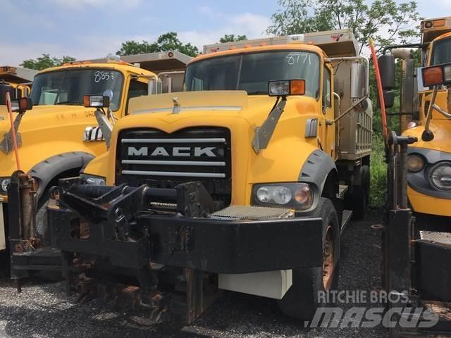 Mack 700 Snežné pluhy, predné snežné radlice