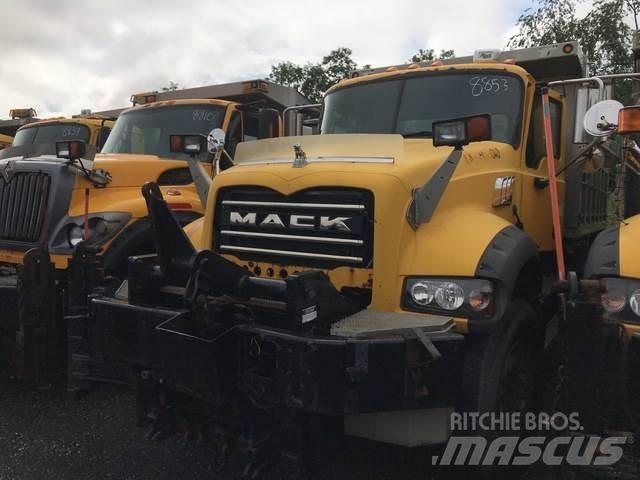 Mack 700 Snežné pluhy, predné snežné radlice