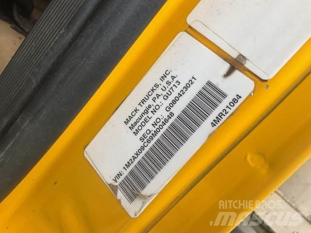 Mack 700 Snežné pluhy, predné snežné radlice