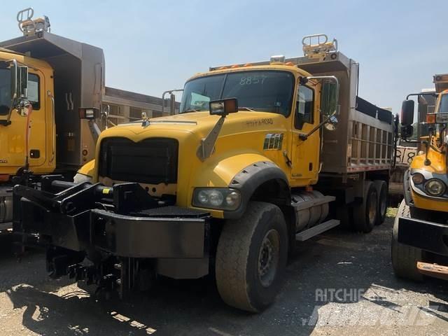 Mack 700 Snežné pluhy, predné snežné radlice
