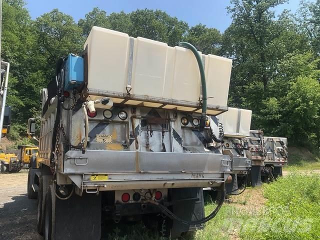 Mack 700 Snežné pluhy, predné snežné radlice