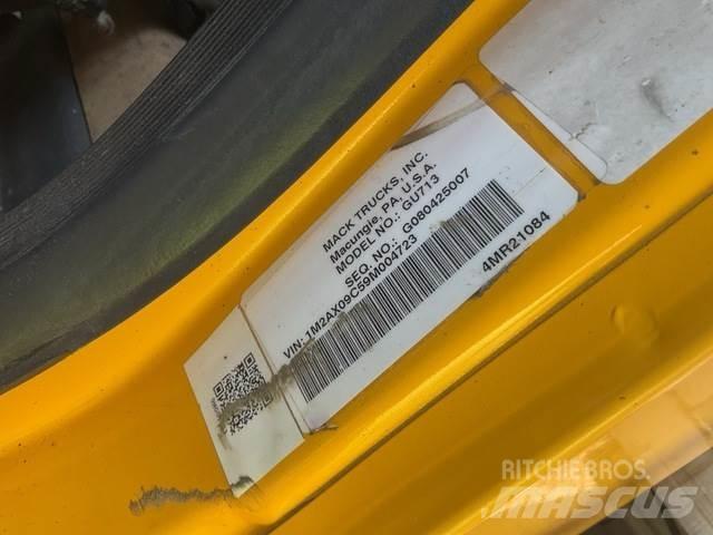 Mack 700 Snežné pluhy, predné snežné radlice