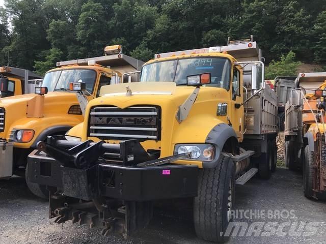 Mack 700 Snežné pluhy, predné snežné radlice