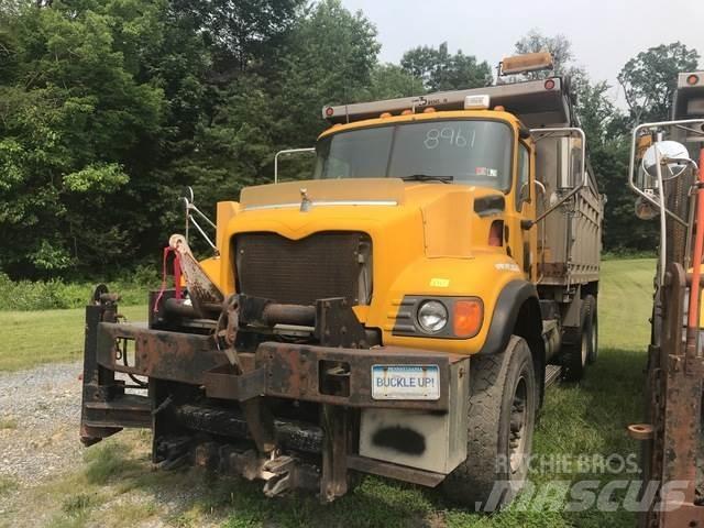 Mack 700 Snežné pluhy, predné snežné radlice