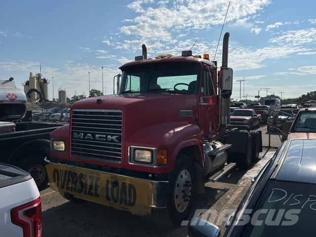 Mack CH613 Ťahače