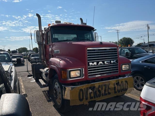 Mack CH613 Ťahače