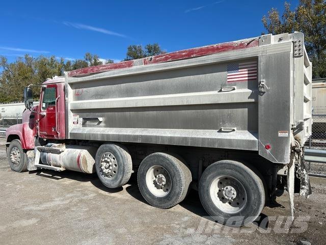 Mack CHU613 Sklápače