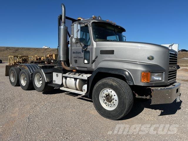 Mack CL713 Ťahače