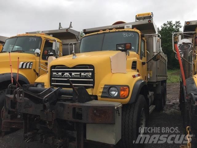 Mack CV700 Snežné pluhy, predné snežné radlice