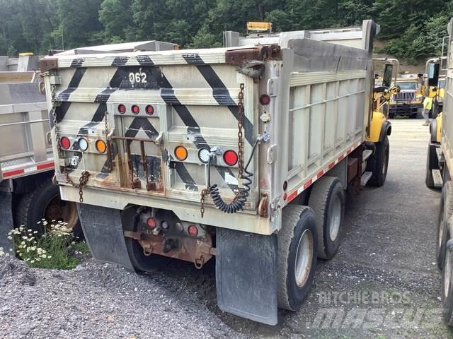 Mack CV700 Snežné pluhy, predné snežné radlice